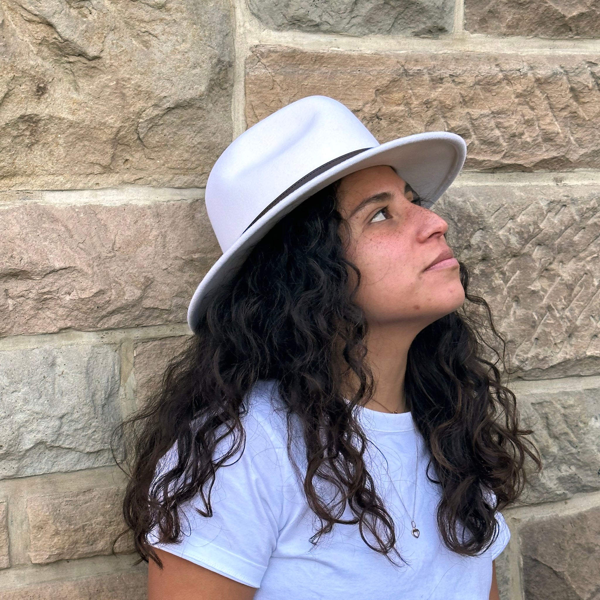THE SAPPHIRE Fedora Hat in IVORY WHITE