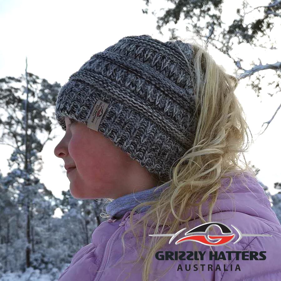 Ponytail Beanie with fleece lining