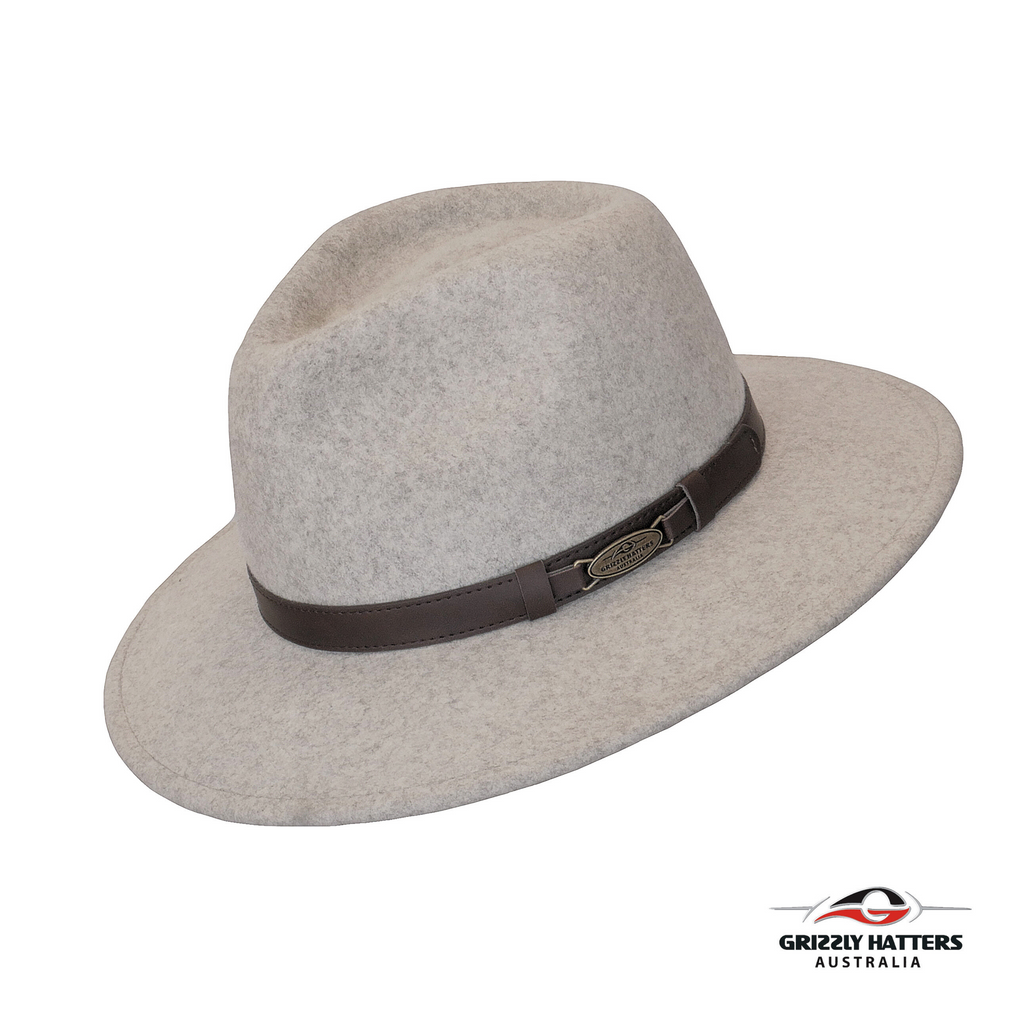THE SAPPHIRE Fedora Hat in IVORY WHITE