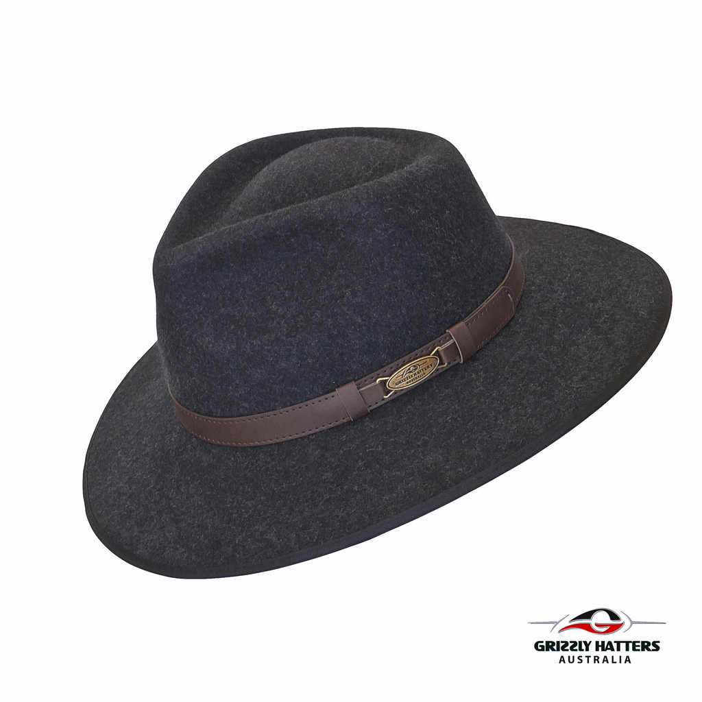 THE WELLINGTON Fedora Hat in CHARCOAL with Band