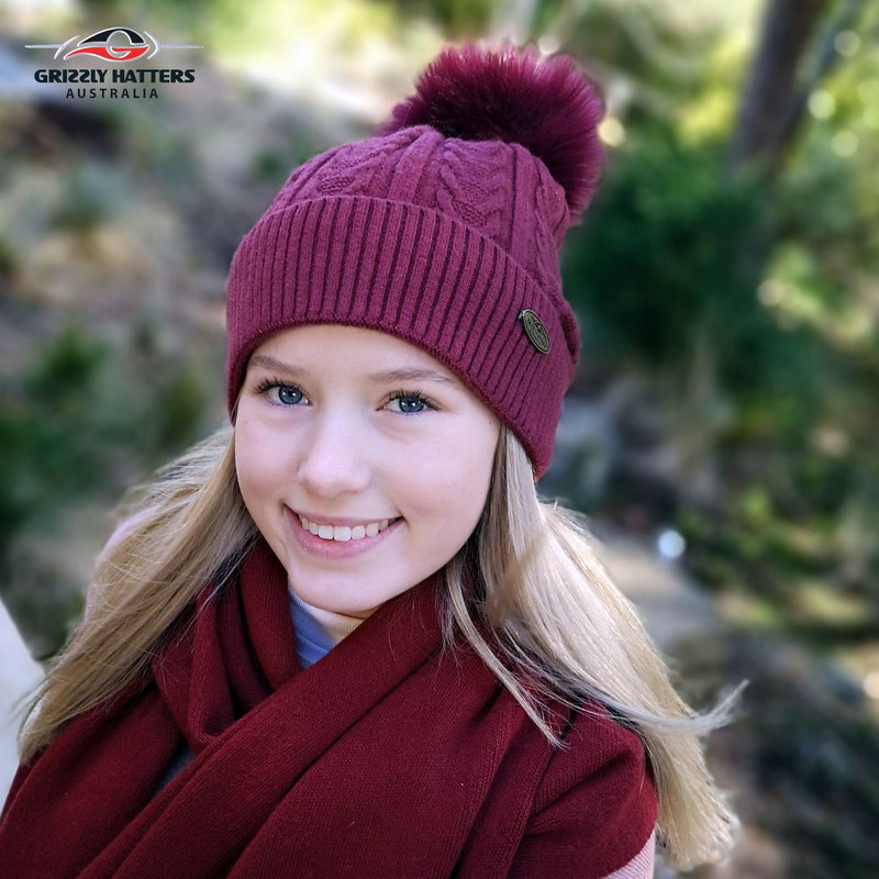 Fleece lined shop pom pom hat